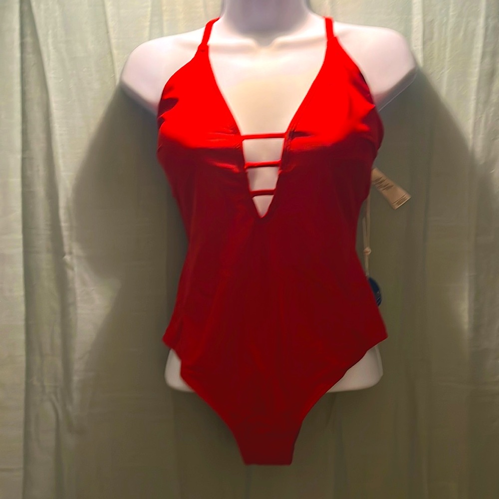 CUPSHE one piece. Med.